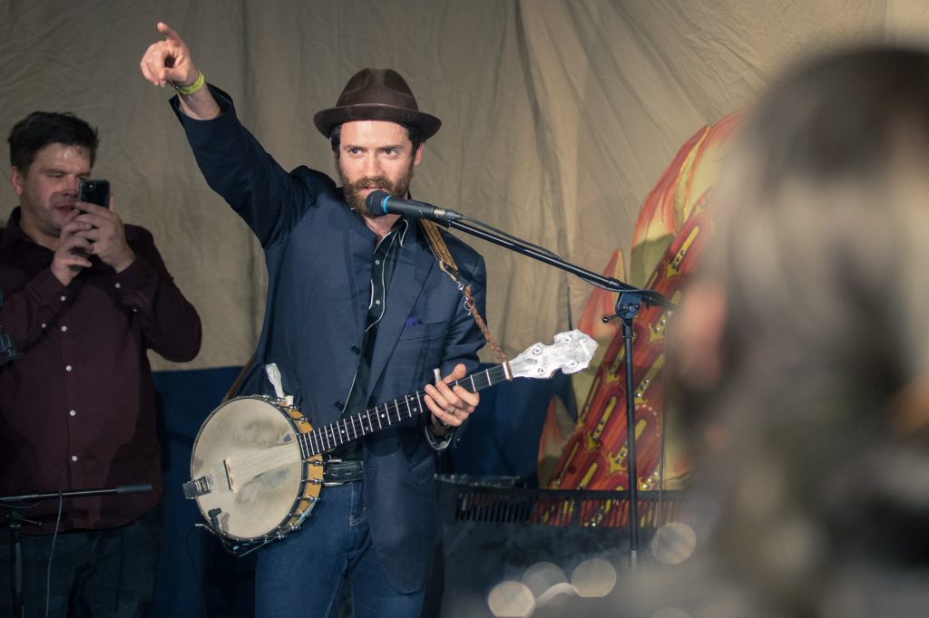 flatspot_end_of_year_party-12banjo-man-coast-longboarding-flatspot-longboards-steep-shot-craig-barker