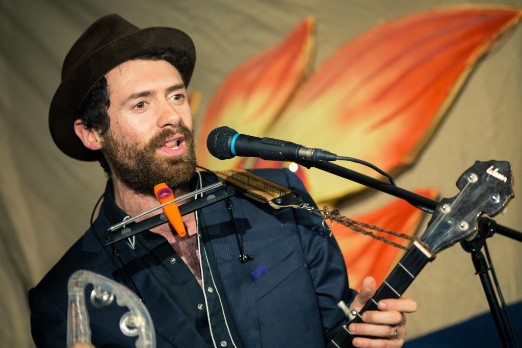 flatspot_end_of_year_party-17banjo-man-coast-longboarding-flatspot-longboards-steep-shot-craig-barker