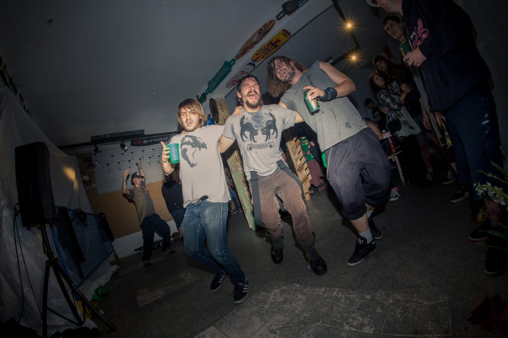 flatspot_end_of_year_party-18banjo-man-coast-longboarding-flatspot-longboards-steep-shot-craig-barker