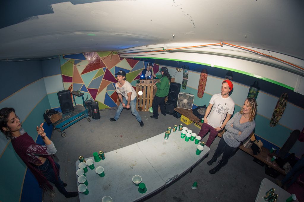 flatspot_end_of_year_party-25banjo-man-coast-longboarding-flatspot-longboards-steep-shot-craig-barker