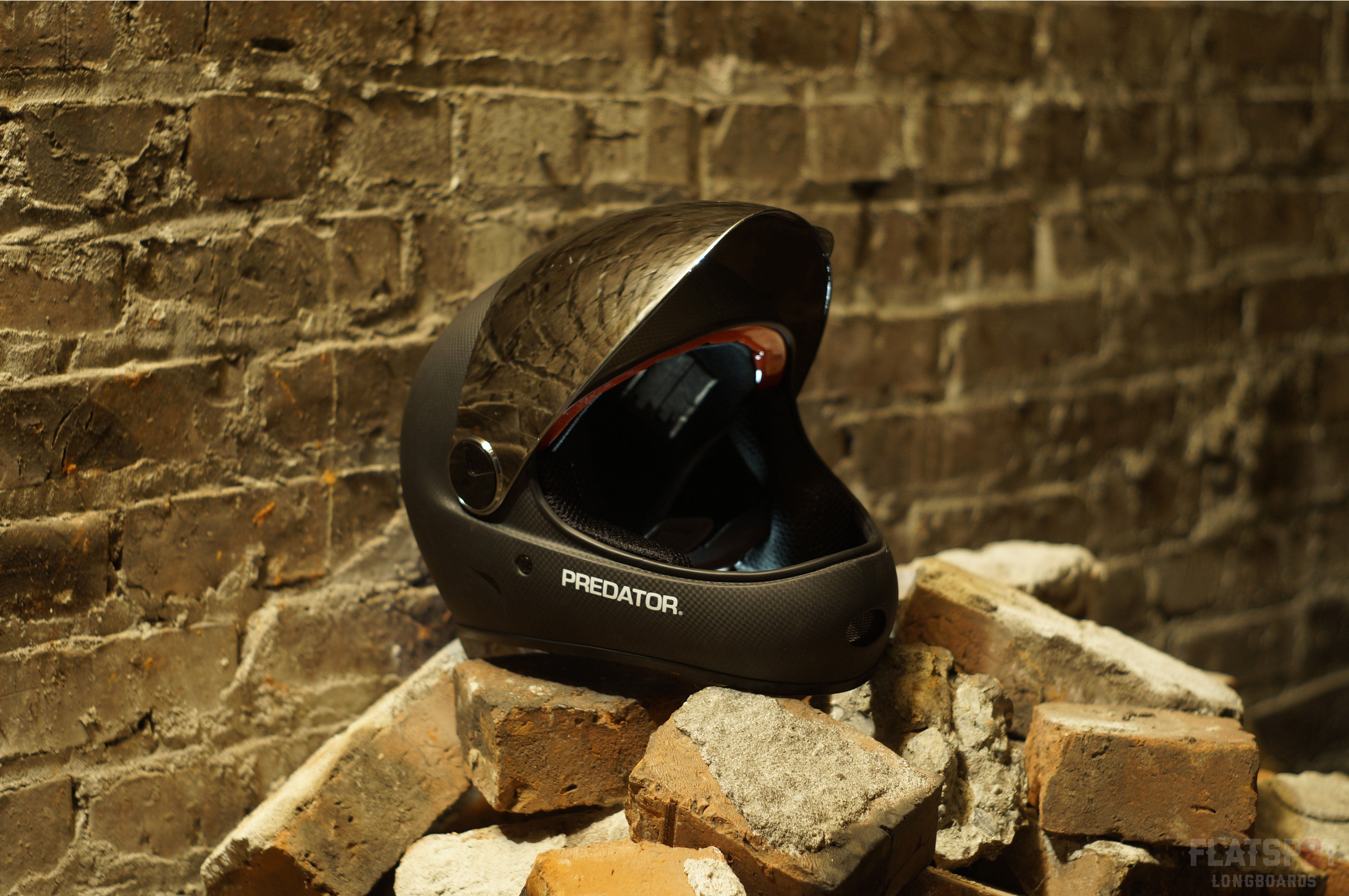 Predator Helmets, DH6X, Fullface Helmet, Carbon Helmet, Flatspot Longboards, Downhill